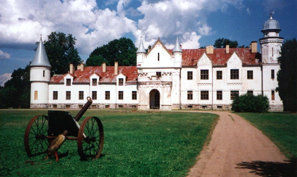 Замок Алатскиви, Эстония, 1999 год