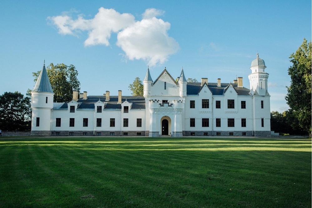 Замок Алатскиви, Эстония