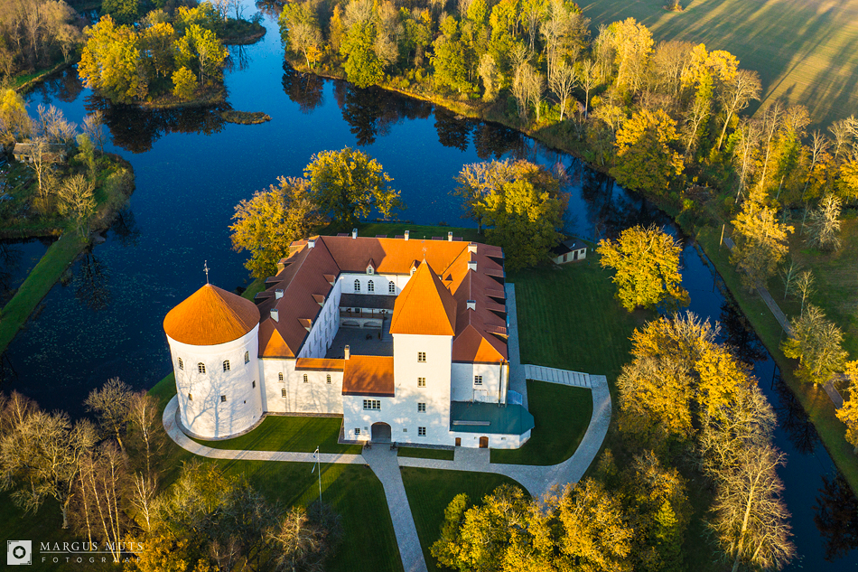 Замок Лоде в Эстонии сегодня
