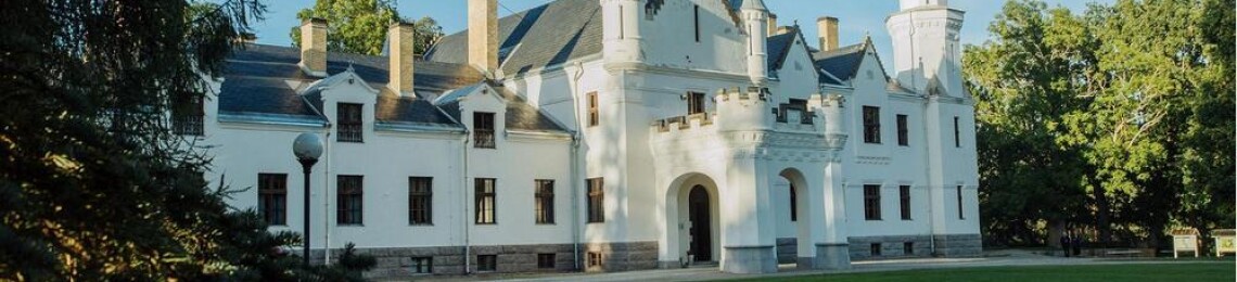 Замок Алатскиви в Эстонии