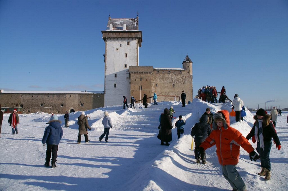 Нарвская крепость зимой