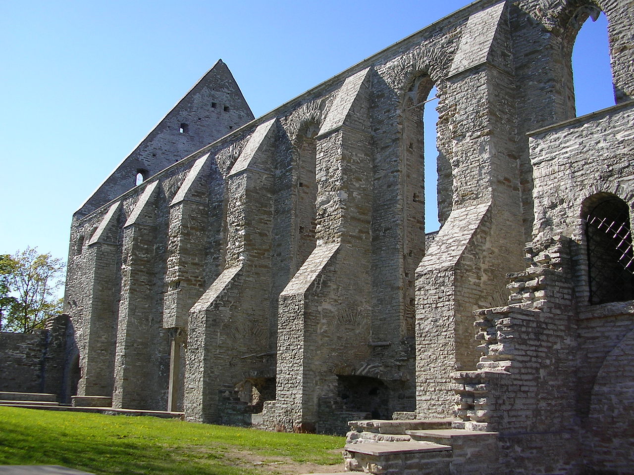 Развалины монастыря Пирита, Таллин, Эстония