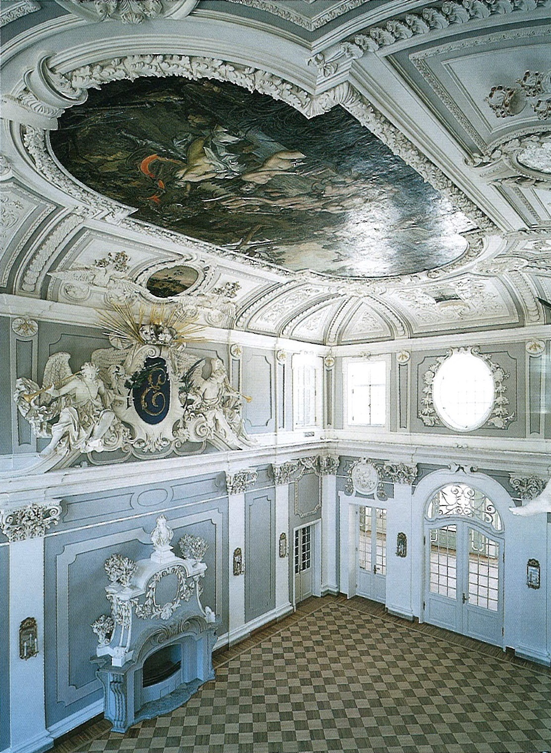 Залы художественного музея Кадриорг