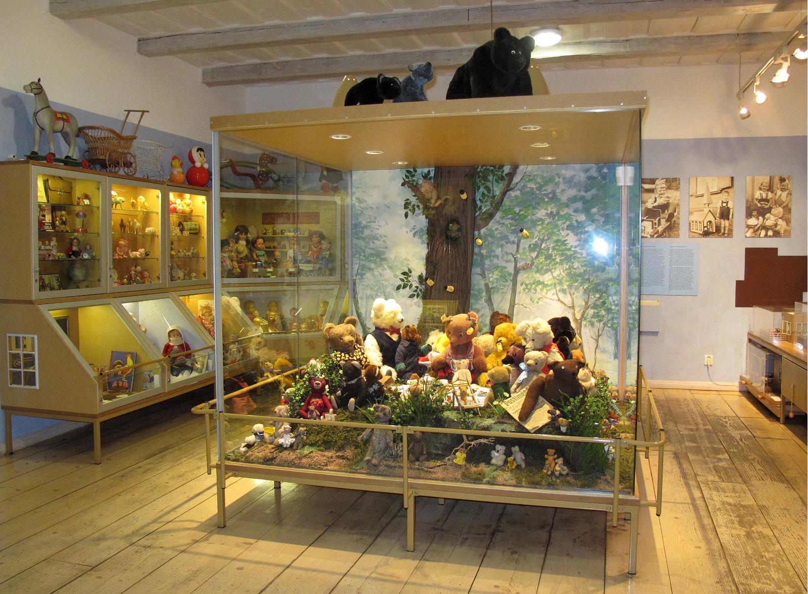 Внутренняя экспозиция музея игрушек Тарту