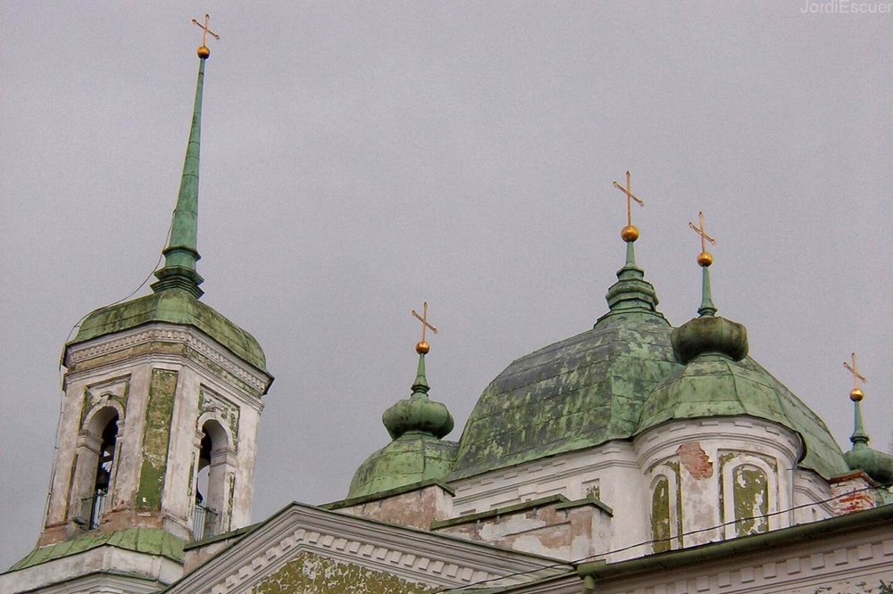Успенский собор в Тарту: колокольня и купола