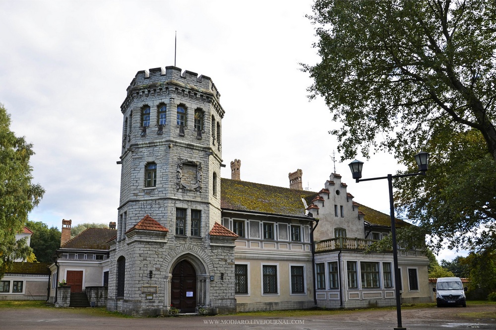 Замок графа Орлова-Давыдова в Таллине