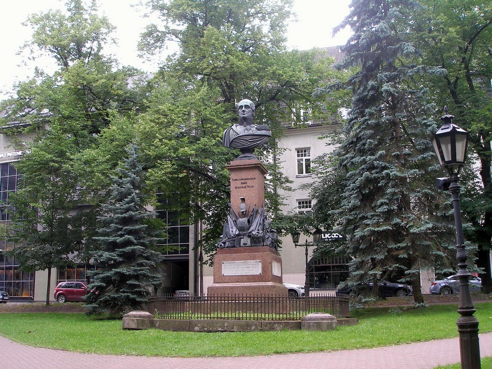 Памятник Барклаю де Толли, Тарту